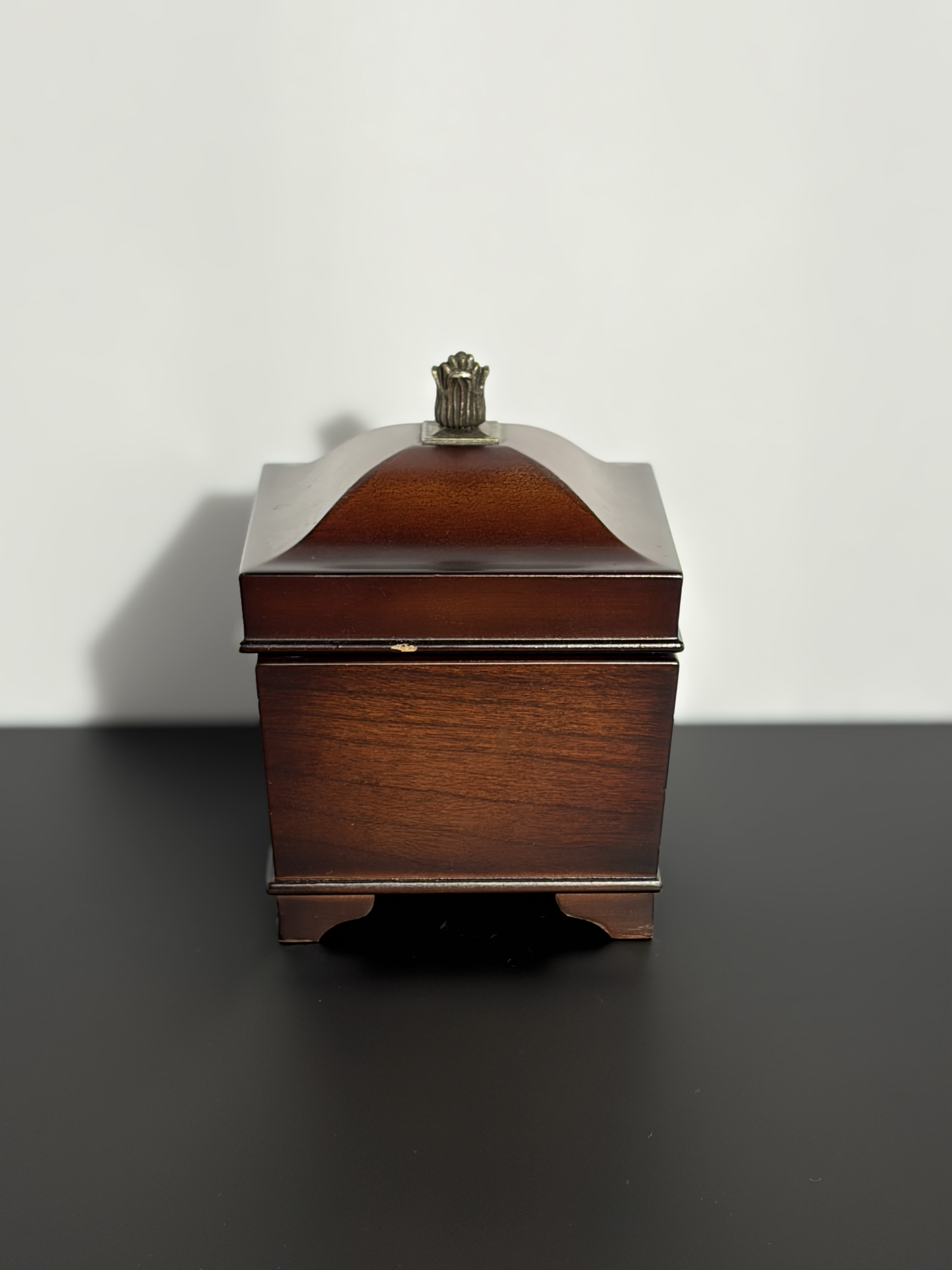 Front of a jewlery box. A runner up for a final complex object.